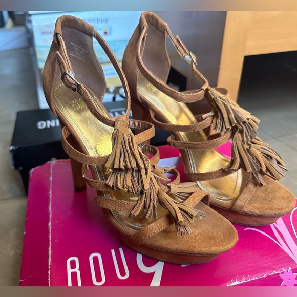 H&M Tassel Chestnut Brown Heels Size 7 - Picture 1 of 5
